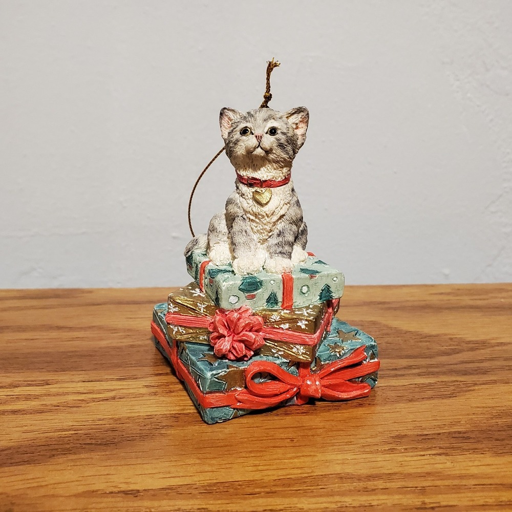 Country Artists Christmas Kitten Tree Ornament Cat Figure CA5323LX Holiday